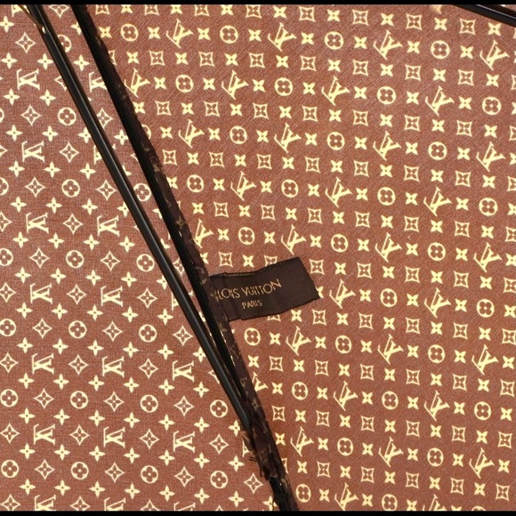Louis Vuitton Umbrella LV Wood Handle Classic 35" - Picture 5 of 7